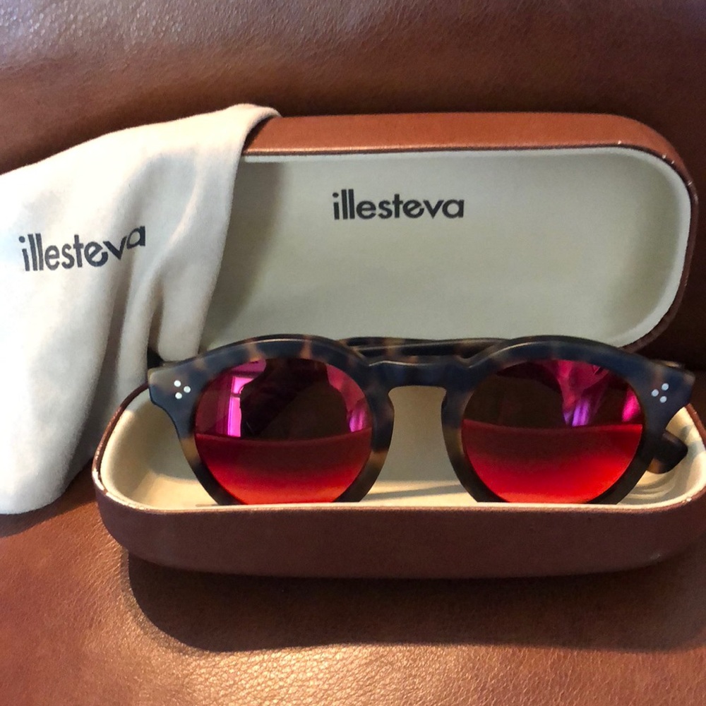 Illesteva Leonard 2 Matte Tortoise Sunglasses